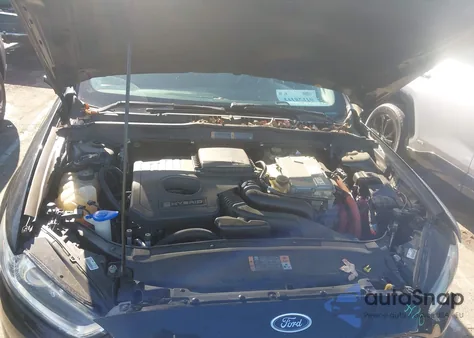 2013 Ford Fusion Hybrid Titanium z USA, uszkodzony, nr VIN 3FA6P0RU4DR382329